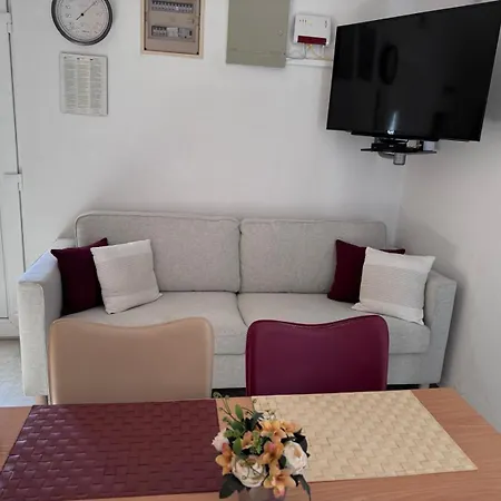 Homestay Mandic *